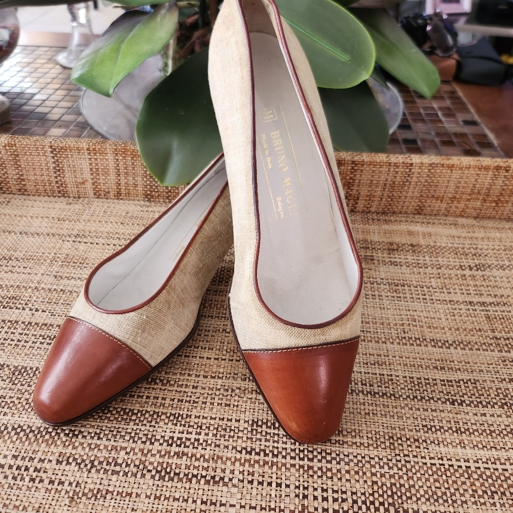 Bruno Magli made in Italy sandals size 36
